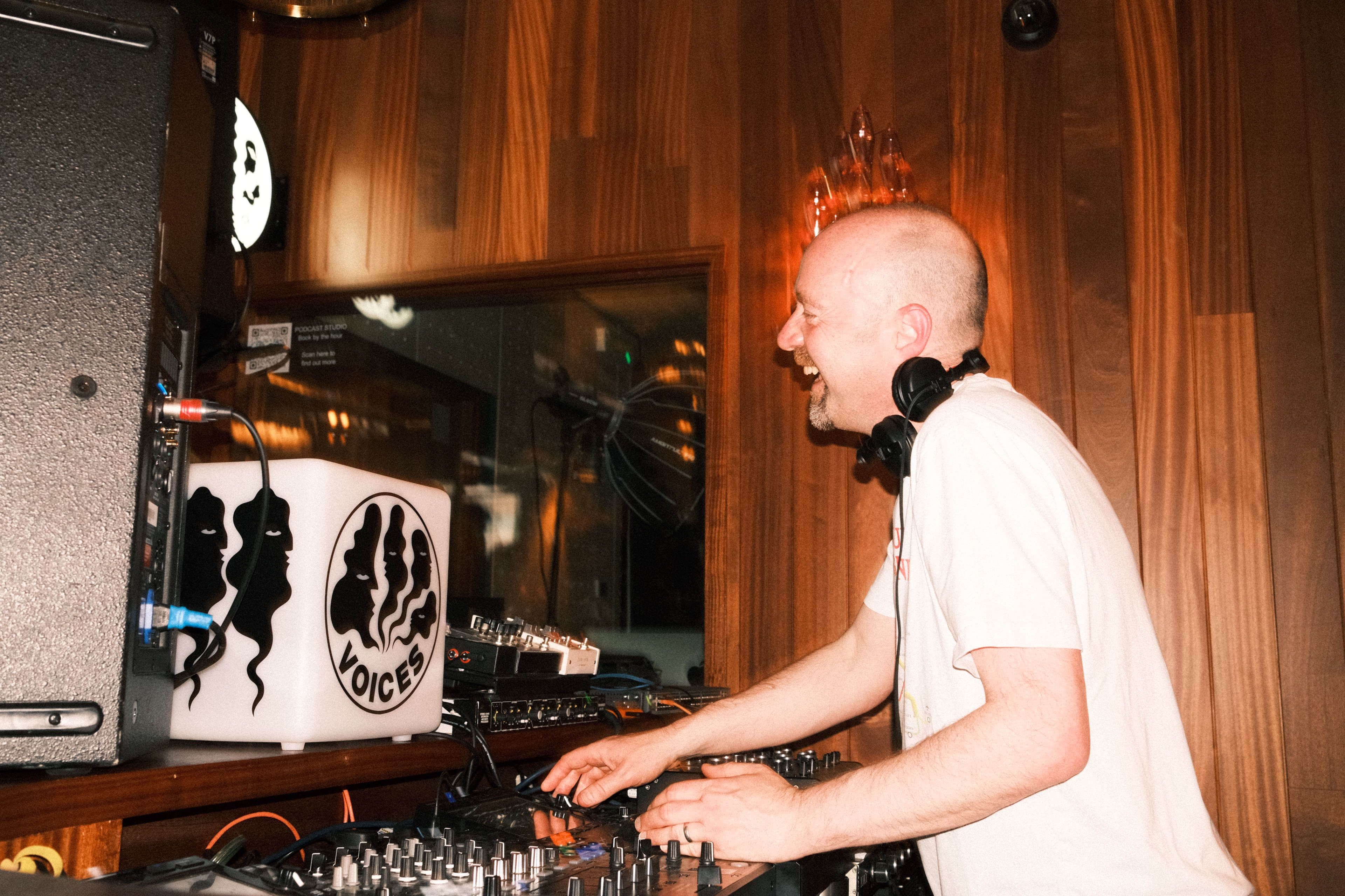 From Decks to Dialogue: How Podcasting Is Bringing DJs and Fans Closer together